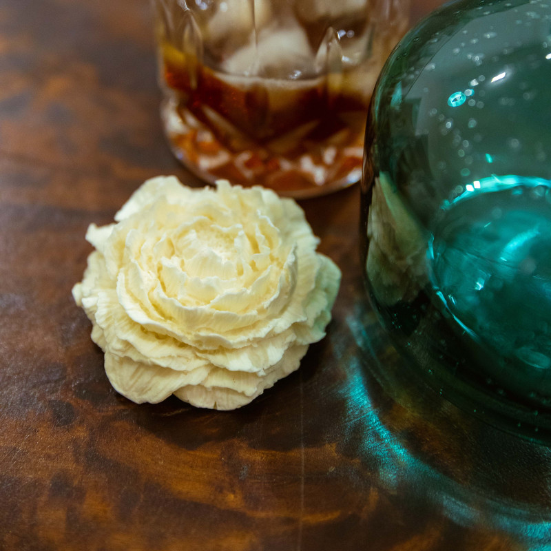 Bloom Together - White Rose Bathing Bar